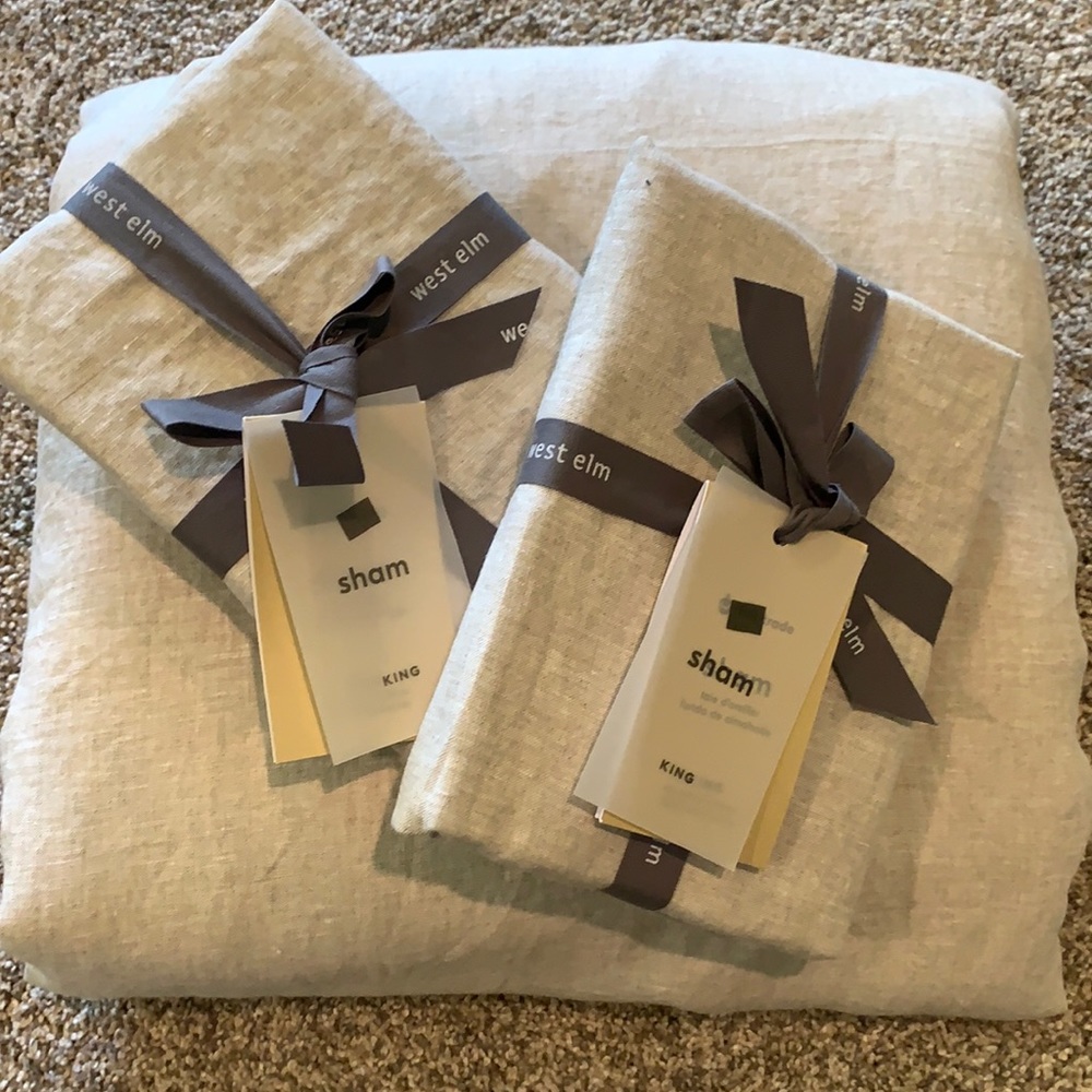 West Elm King/Cal King Duvet Cover